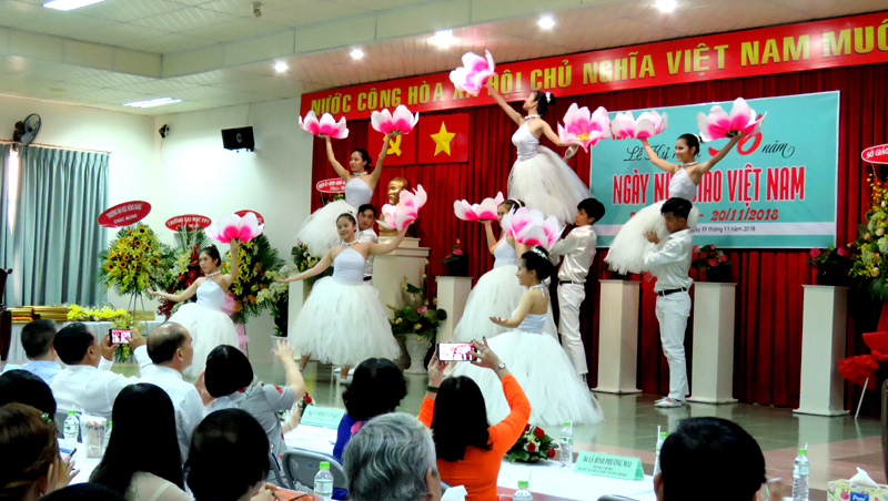 CHÀO MỪNG NGÀY NHÀ GIÁO VIỆT NAM 20/11/1982 – 20/11/2018