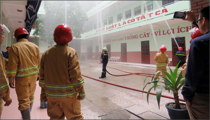 DIỄN TẬP  PHƯƠNG ÁN CHÁY CHỮA CHÁY VÀ CỨU NẠN, CỨU HỘ 2017