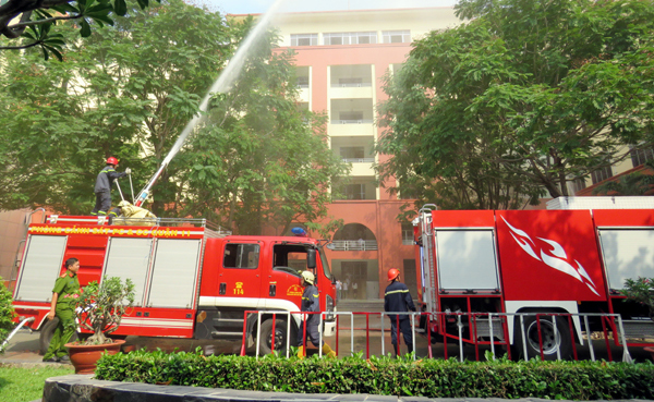 DIỄN TẬP PHƯƠNG ÁN CHỮA CHÁY VÀ CỨU HỘ - CỨU NẠN  2018