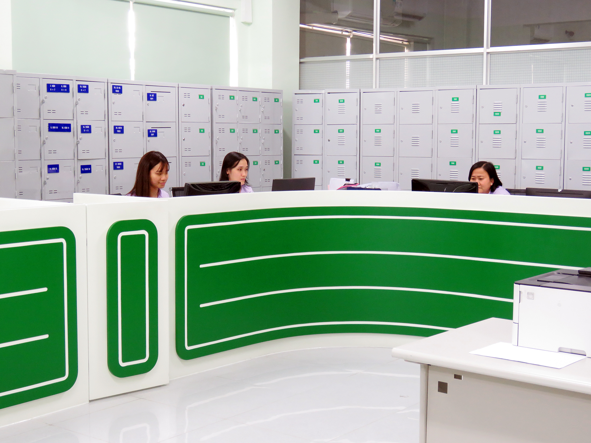 ĐỘI NGỦ CÁN BỘ, GIÁO VIÊN, NHÂN VIÊN