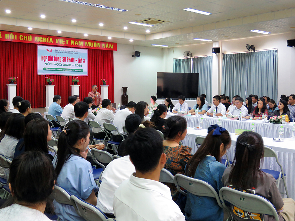 HỌP HỘI ĐỒNG SƯ PHẠM CUỐI NĂM HỌC 2025 – 2026