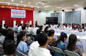 HỌP HỘI ĐỒNG SƯ PHẠM CUỐI NĂM HỌC 2025 – 2026