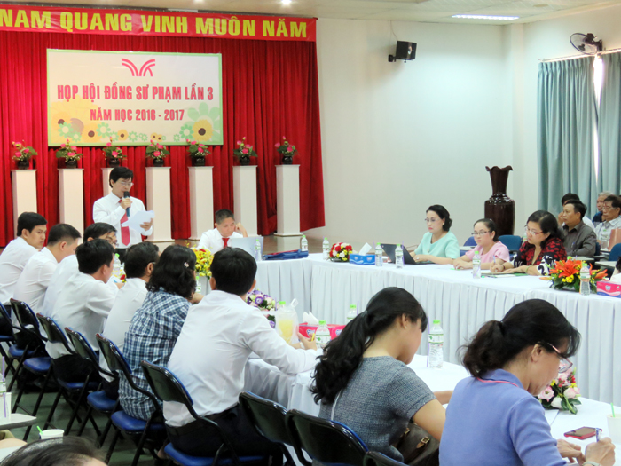 HỌP HỘI ĐỒNG SƯ PHẠM LẦN 3 NĂM HỌC 2016 - 2017