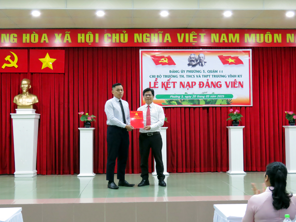 KẾT NẠP ĐẢNG VIÊN MỚI 2024-2025